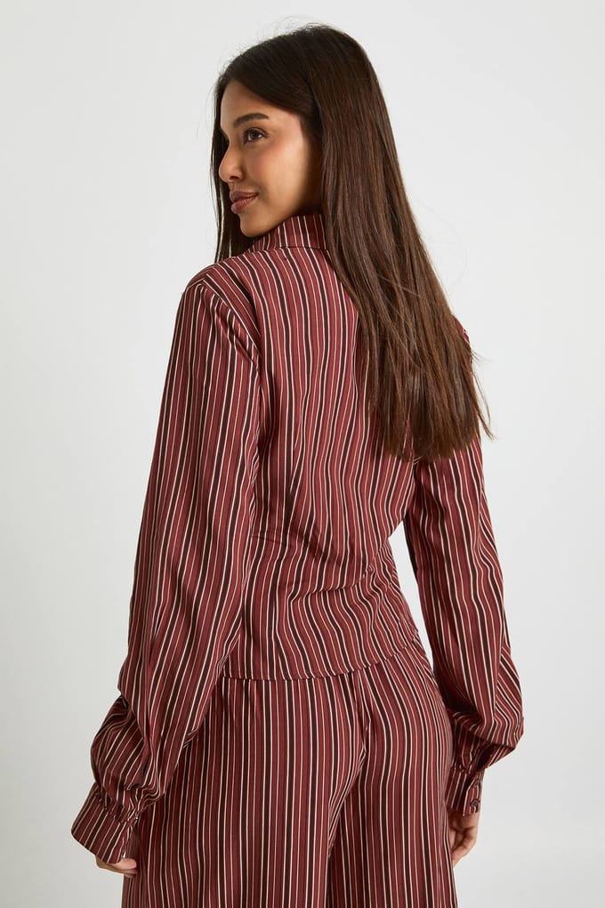boohoo Dames Gestreept Slim Fit Shirt | Bordeaux Rood | Maat: 44