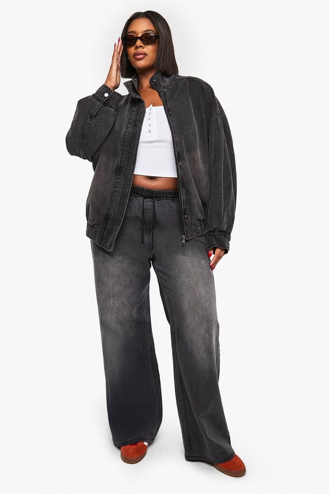 boohoo Dames Plus Denim Oversized Bomberjack | Zwart | Maat: 44