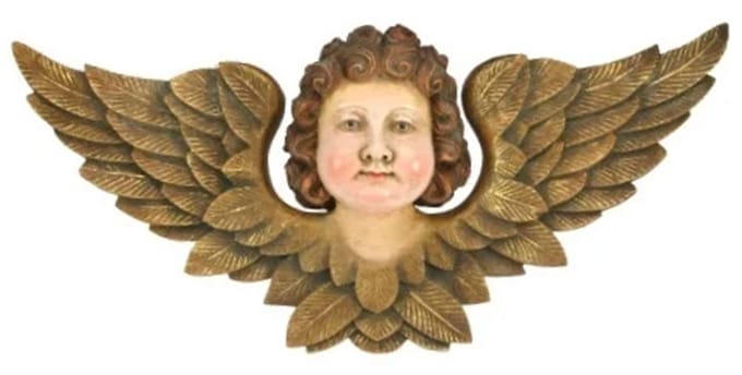 Engel met krullen wandornam. 50x10x21cm