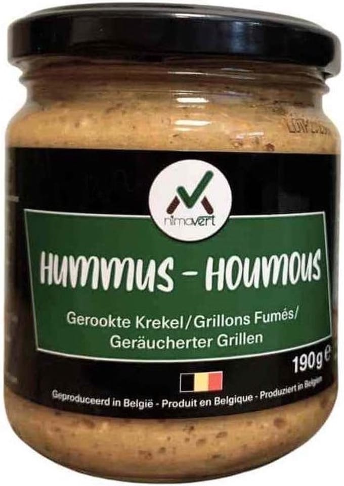 Nimavert: Hummus met gerookte krekel