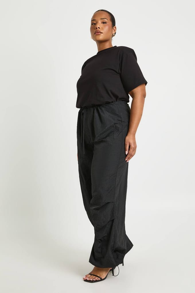 boohoo Dames Plus Nylon Strikceintuur Cargo Broek | Charcoal | Maat: 22