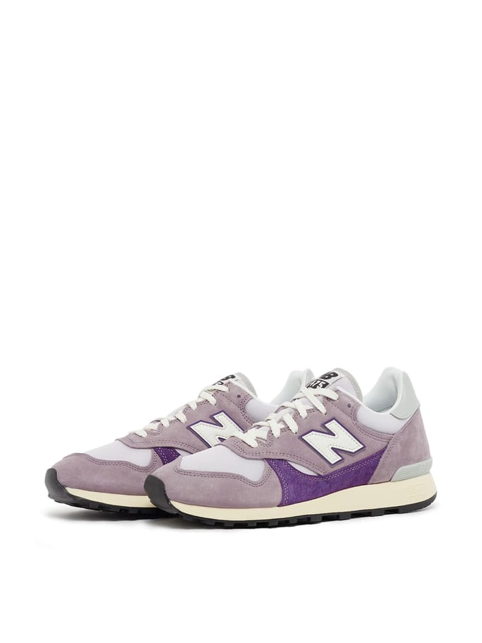 475 Ice Wine Sneakers