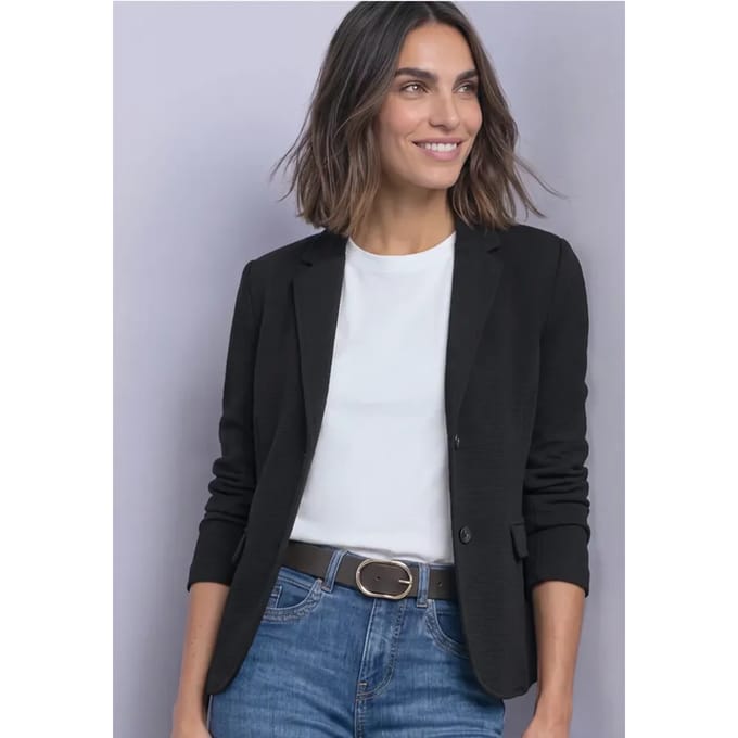 Eenvoudige blazer met structuur