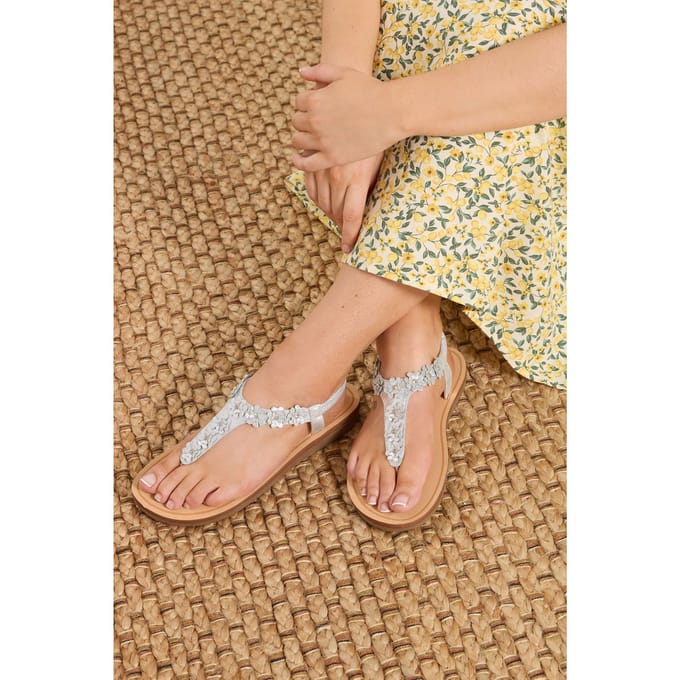 Yours Zilveren Sandalen Met Bloemdetails En Strass In Brede Epasvormsize 42E