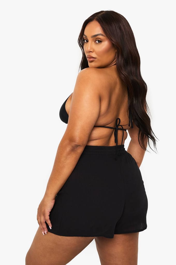 boohoo Dames Plus Crinkle Katoenen Strandshorts | Black | Maat: 22