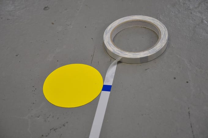 Meetlint Wit - vloersticker met vlakke toplaag