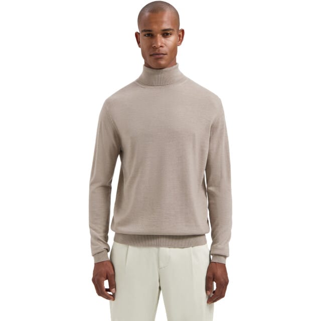 Dstrezzed Destin turtleneck