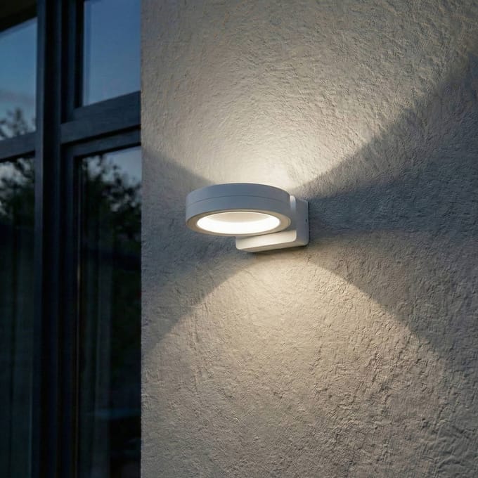 Lindby LED buiten wandlamp Selviro, wit, Ø 20 cm, IP65
