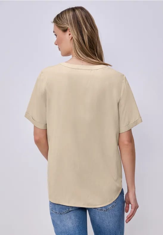 Blouse met korte mouwen en omslag