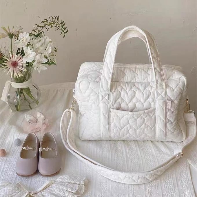Mama Tas Uitgaan met Lichtgewicht Crossbody Grote Capaciteit Modieuze Moedertas Multifunctioneel Draagbaar wit