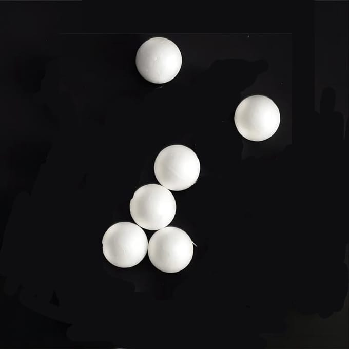 6x Boetseerballen Schuim Wit 4 cm Modelbouw en Knutselen