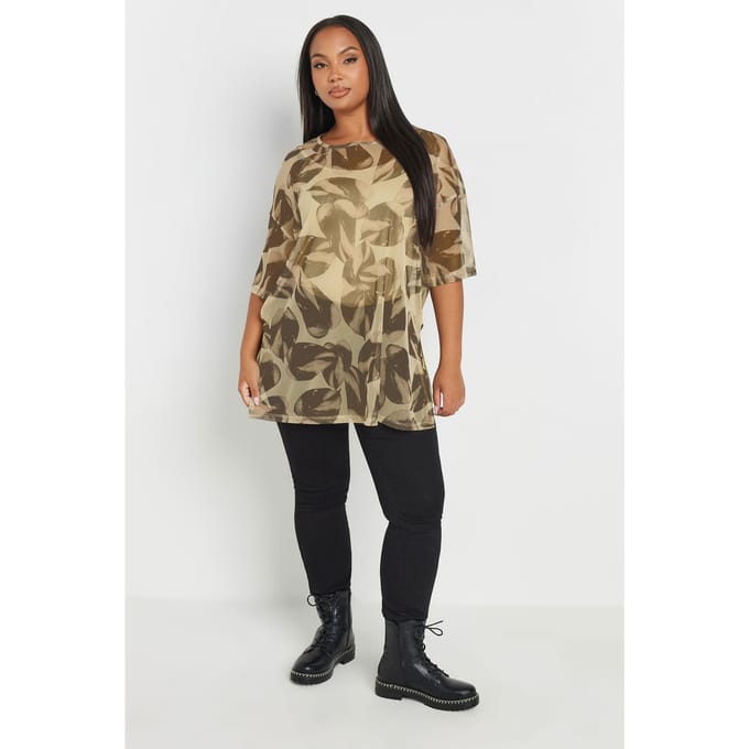 Yours Oversized Mesh Top Met Bladerprint In Beige Size 44