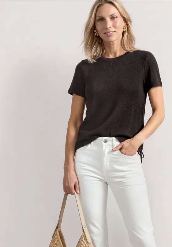 Een basic Shirt met gebreide look en ronde hals