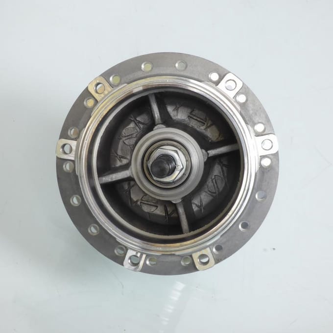 Achtervelgnaaf 36 spaken as Ø10mm voor bromfiets MBK 51V 1978 tot 2002