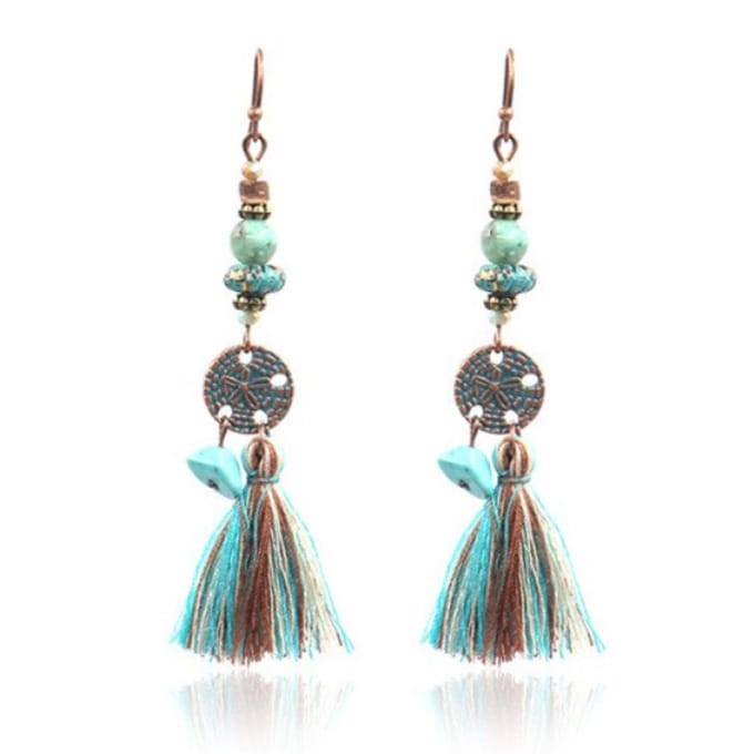 Bronzen oorhangers met muntje, kwastje en turquoise stenen