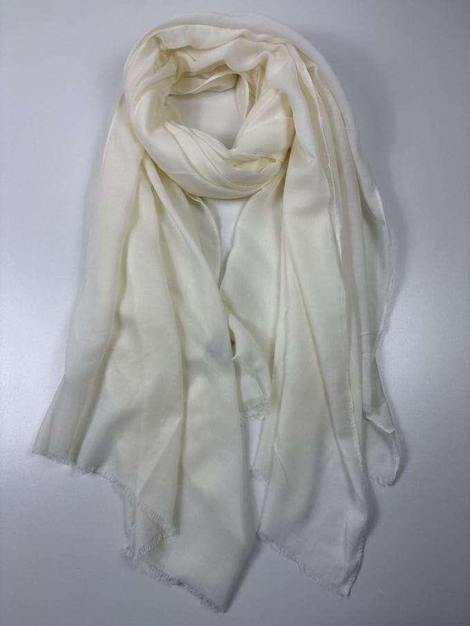 Basic sjaal effen in 13 kleuren van 100% viscose