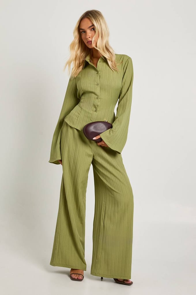 boohoo Dames Getextureerd shirt met strik en broek set | Olijf | Maat: 36