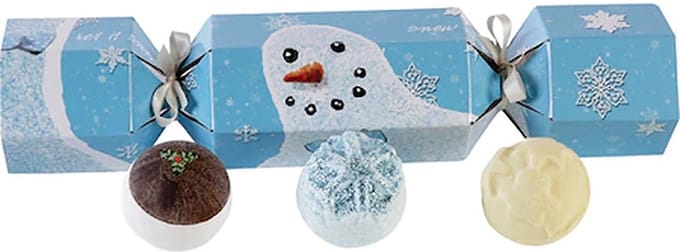 Christmas Cracker XL met 3 bad bruisballen “Let it Snow” - handgemaakt met etherische oliën