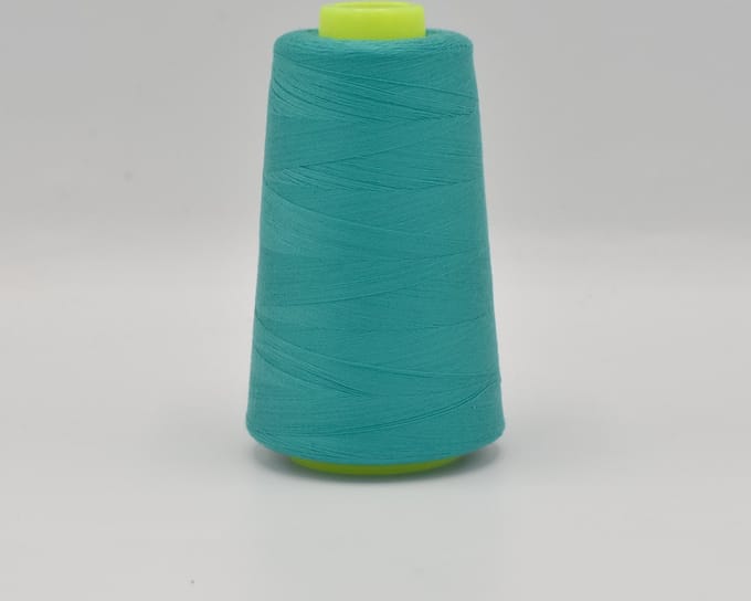 Overlock Garen per 4 stuks - 3000 Yards (2742 meter) per stuk - In 36 kleuren leverbaar - Emerald