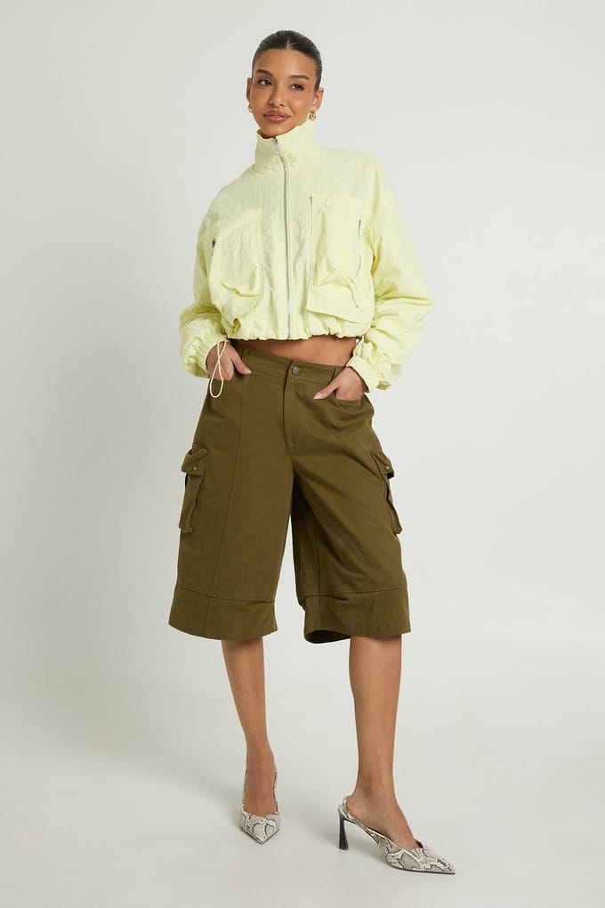 boohoo Dames Utility Jas Met Trechter Hals En Korte Snit | Butter | Maat: 14