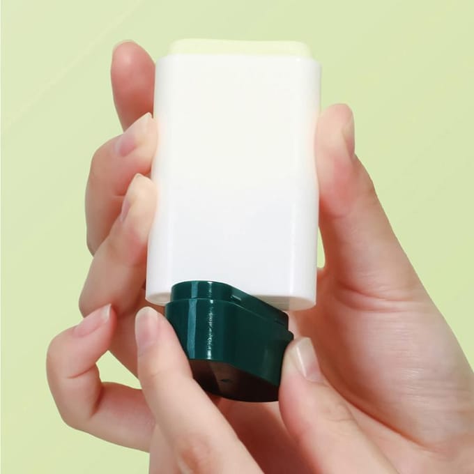 [ROUND LAB] Pine Calming Cica Airy Sun Stick SPF 50+ PA++++ 19g gray