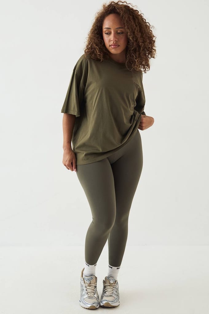 Dames DSGN Studio Sport Training Club Oversized T-Shirt | Groente | Maat: XS