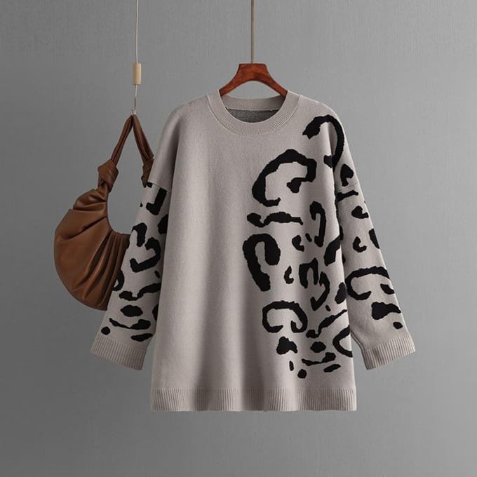 Gebreide Jacquard Trui Dames Ronde Hals Pullover Luipaardprint Lange Mouwen Middellange Lengte Basis Shirt lichte koffiekleur