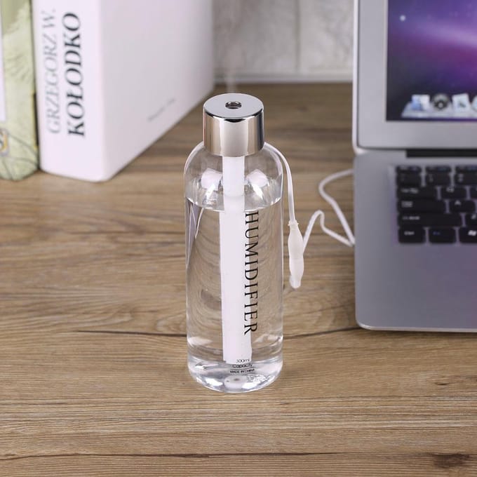 300ml Mini Luchtverspreider Mistmaker Draagbare USB Waterfles Luchtbevochtiger Auto Thuis white