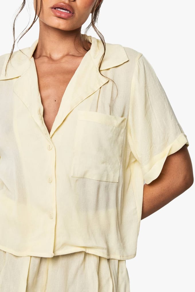 boohoo Dames Kaasdoek Boxy Overhemd en Korte Pyjama Set | Lemon | Maat: 6