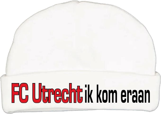 Babymutsje met de tekst: FC Utrecht ik kom eraan !