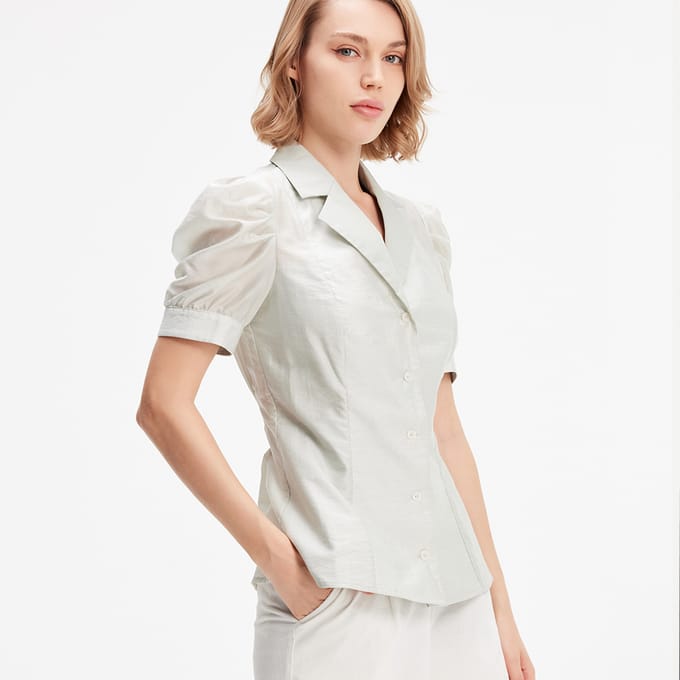 Organza blouse met korte mouwen