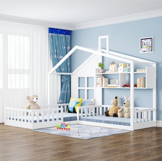 Kinderbed met Valbeveiliging en Plank in Hout