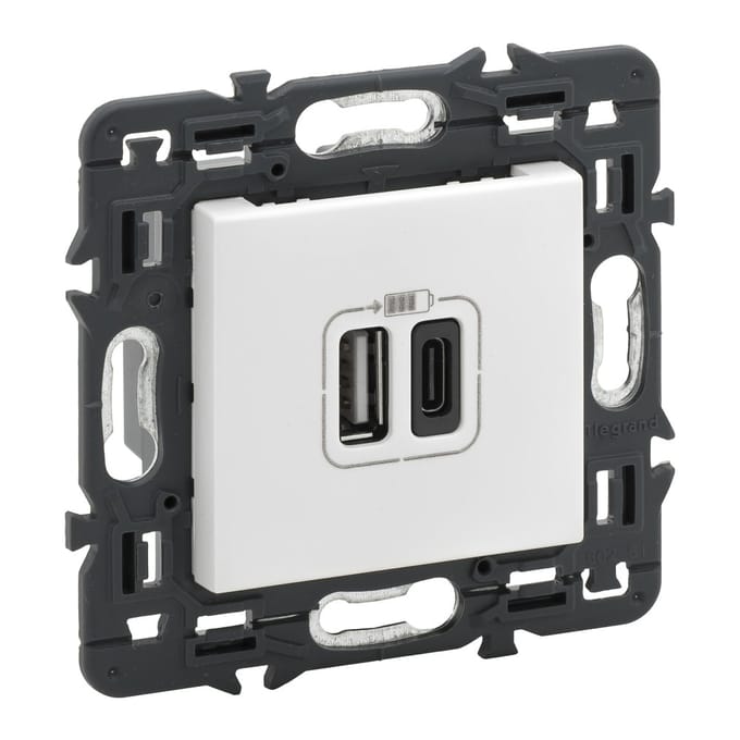 Legrand Stopcontact met 2x USB Type A+C Volledig apparaat Wit - 741232