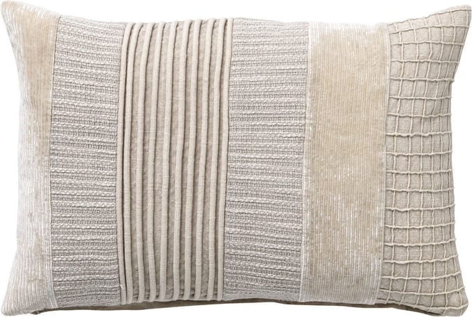 LAURENCE | sierkussen 40x60 cm | Pumice Stone | beige | Hoii | met duurzame kussenvulling