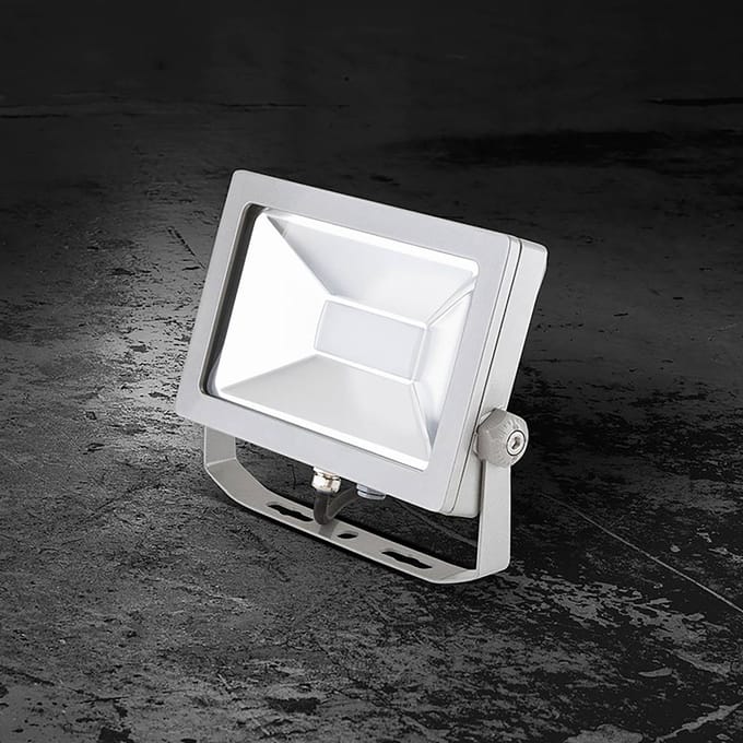 EVN LFA buitenspot zilver plug 3.000K 30W