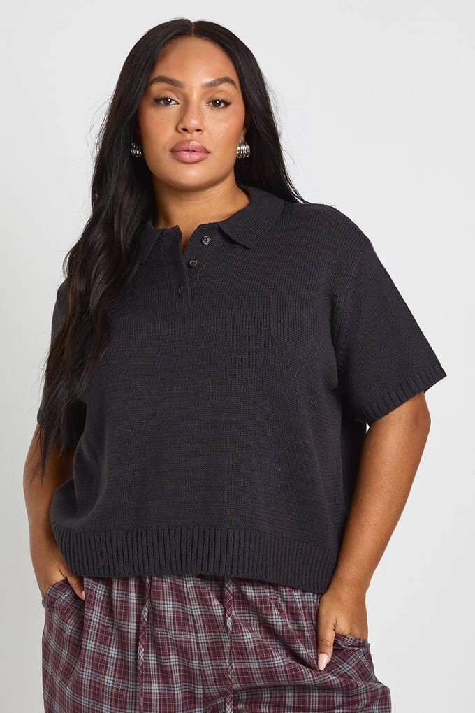 boohoo Dames PLUS KNOPDETAIL CREW NEK | Houtskool | Maat: 44