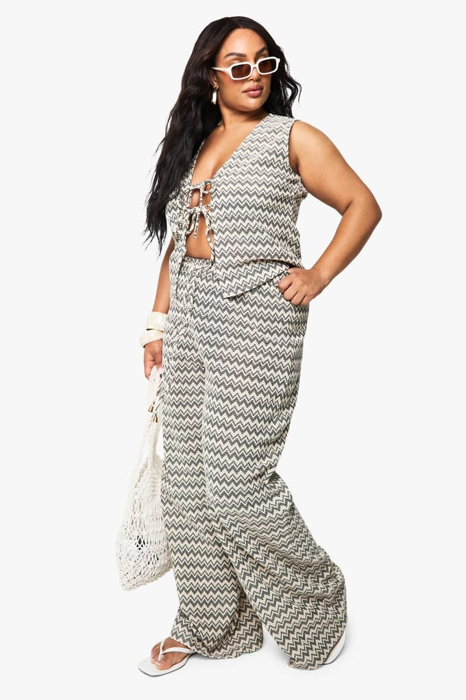 boohoo Dames Plus Zig Zag Gebreide Strandtop | Mono | Maat: 18