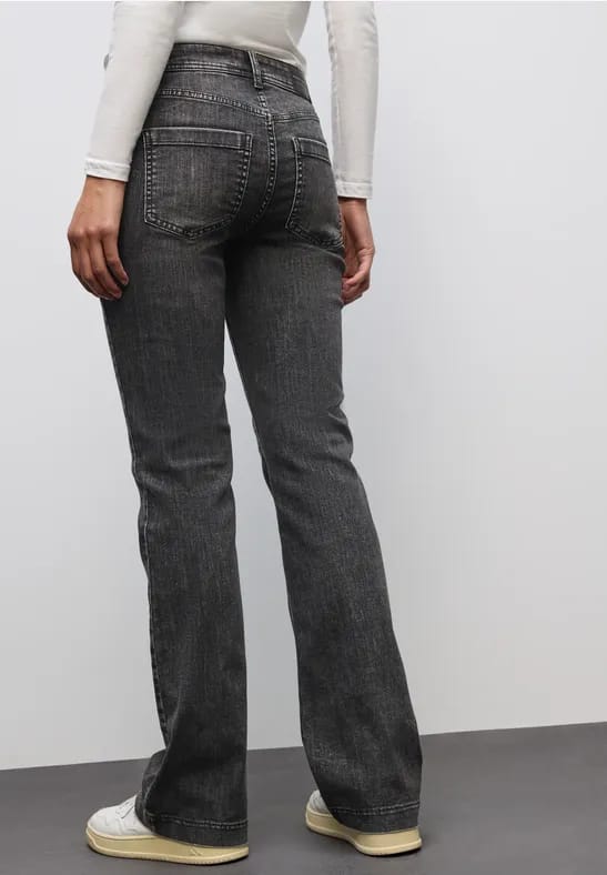 Bootcut jeans