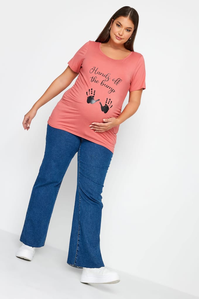 Bump It Up Maternity Tshirt Met 'Hands Off The Bump' Slogan In Roze Size 48