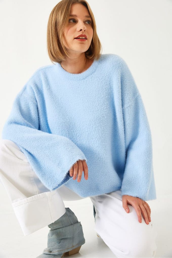 Oversized crewneck sweater met nepbontdetail