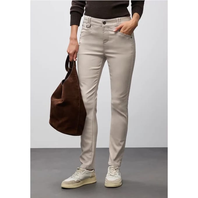 Slim Fit gecoate broek