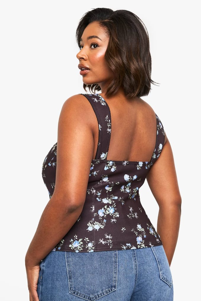 boohoo Dames PLUS DITSY KANTDETAIL BENGALINE TOP | Zwart | Maat: 56