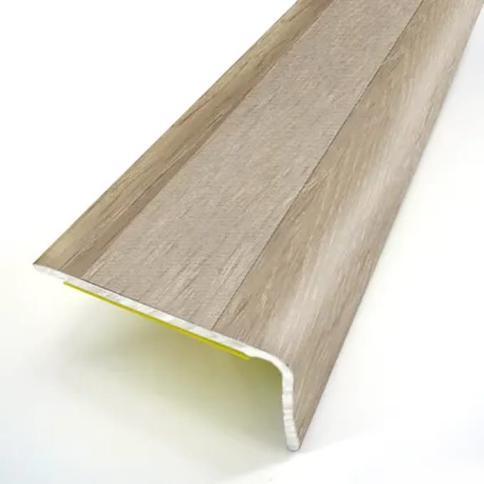 3m Decoratieve Eiken Trapneus 36mmx24mm/95cm