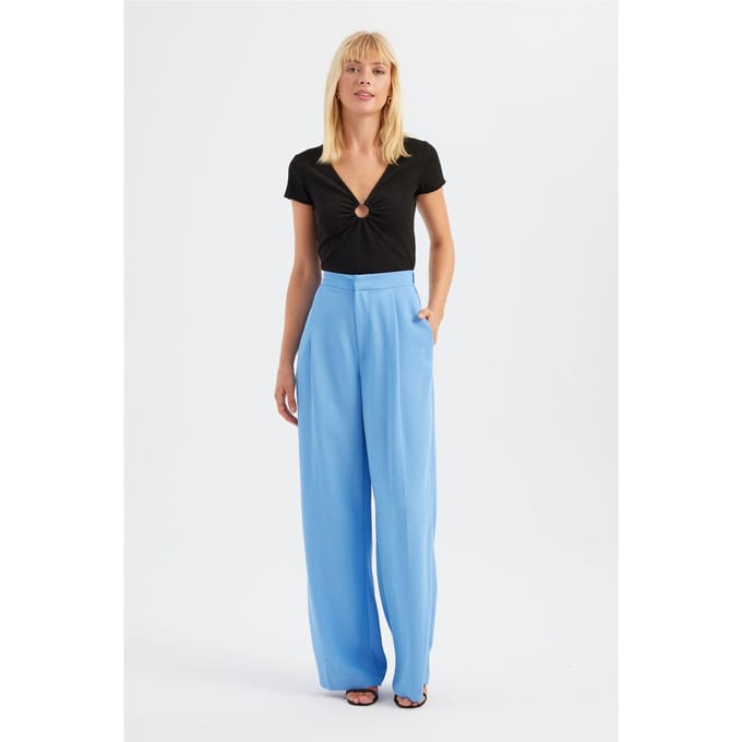 V-hals Korte Mouwen Top met Rimpeldetail