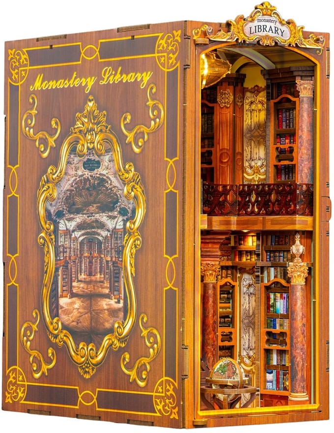 Bouwpakket 3D DIY Boekensteun Booknook Monastery Library met LED lichtsensor