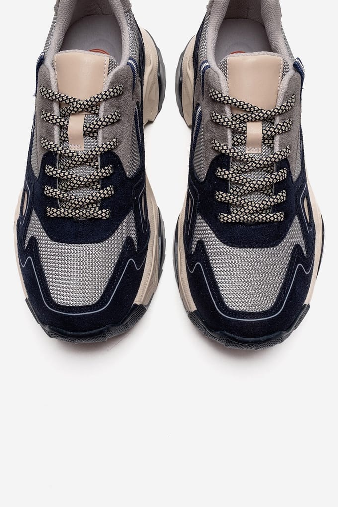 Pleur Fashion Sneaker