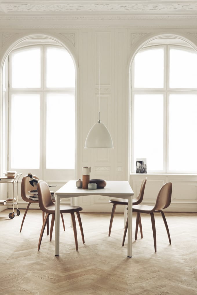 Gubi - Beetle Dining stoel - sweet pink - Eiken - roze