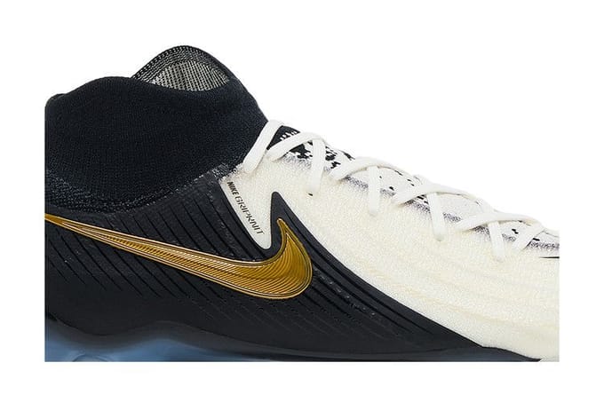 Nike Phantom Luna 2 Elite FG Metallic Gold Coin 42.5