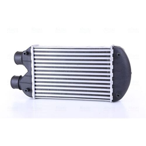 Intercooler NISSENS 96701