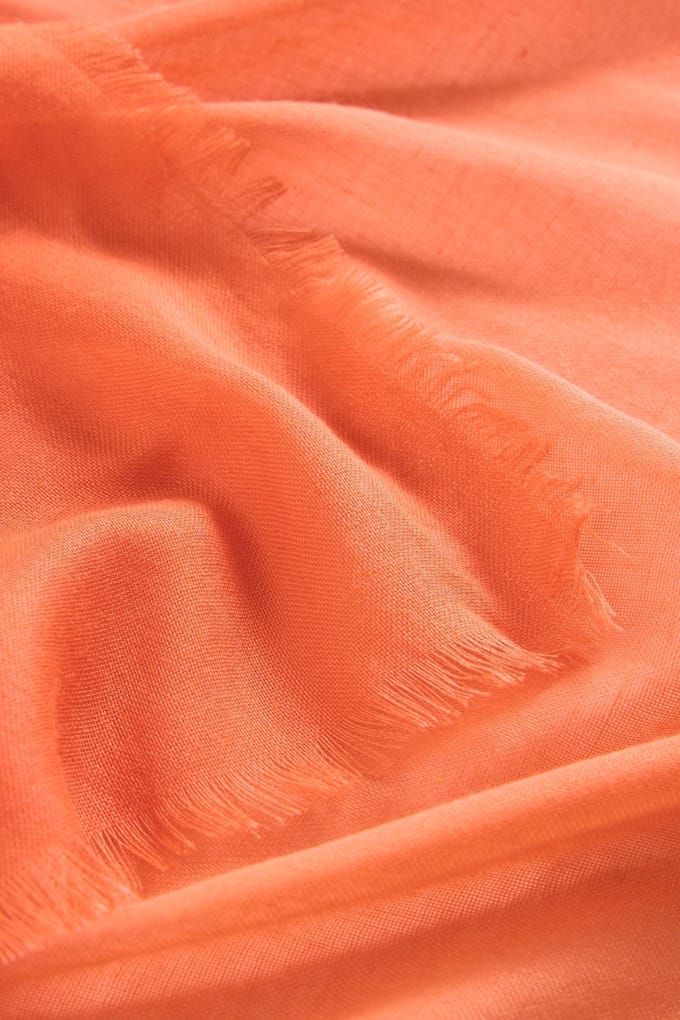 White Stuff Penny Plain Oversized Scarf Mid Coral Taglia: OS | Sciarpe Outlet | Donna | Arancia